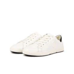 Pataugas JAYO/N H2I BLANC/MARINE 12 Pataugas JAYO/N H2I BLANC/MARINE -Chaussures Pataugas Boutique ASKET HOMME JAYO N H2H BLANC MARINE 5 3617e650 7d7d 4bad 8c16 57dec48c8b1e
